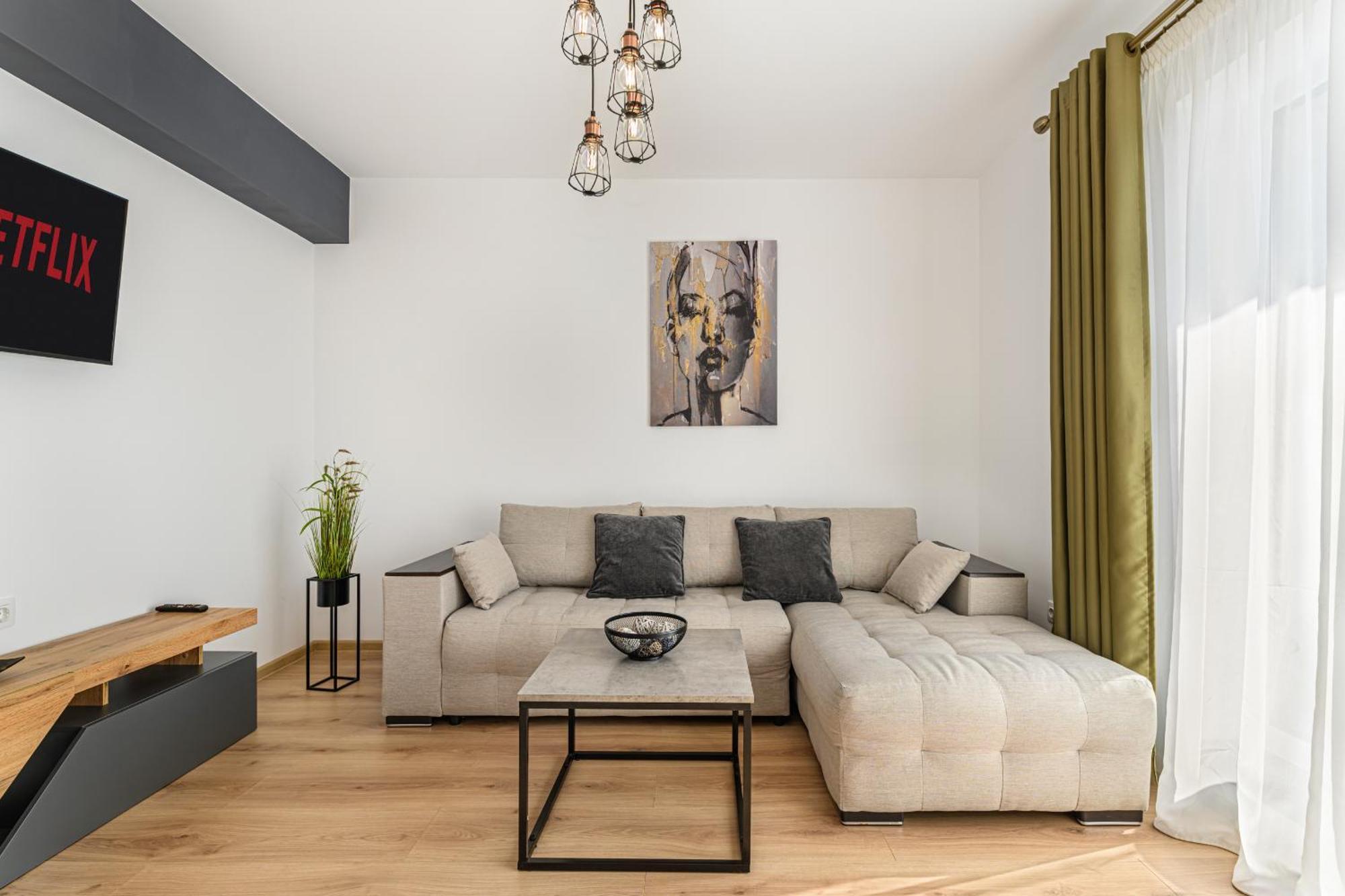 Luxury Landing Apartments Complex Qualis Brasov Exterior photo
